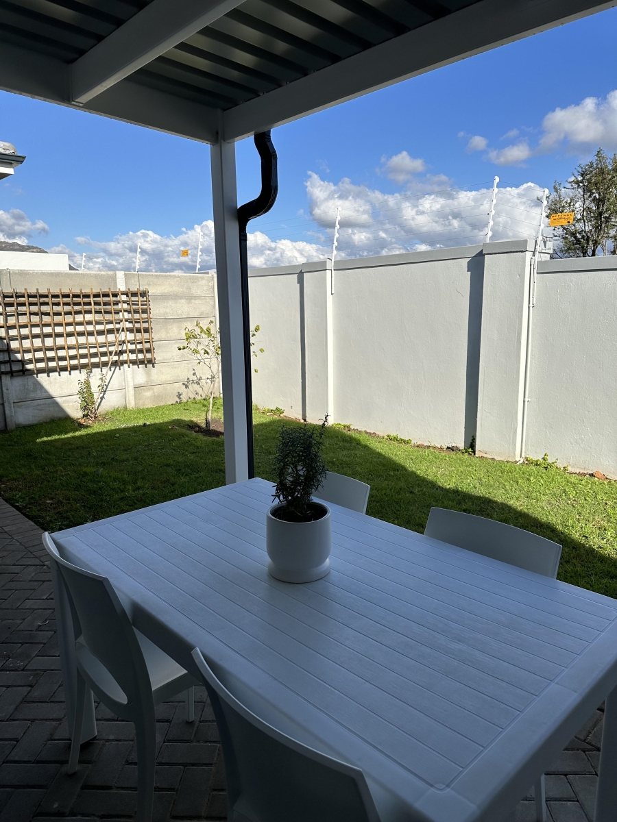 2 Bedroom Property for Sale in Paarl South Western Cape